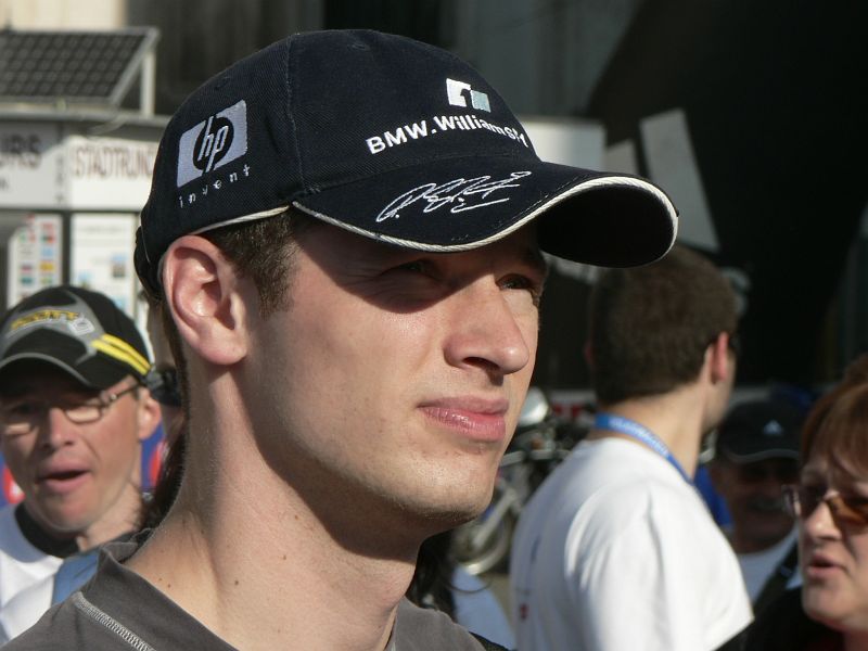 Maraton09 014.jpg - Hanz přemýšlí v jakém čase to zvládne.